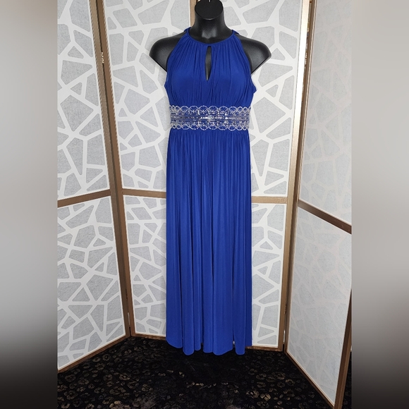 R&M Richard Sleeveless Long Gown With Beaded Waist | Size 12 - Picture 5 of 8